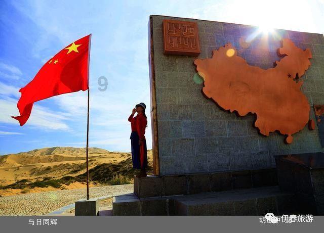 男生和女朋友分手4个多月后，发动态:当你走过时，我总回在灯火阑珊处偷看你。是怀念前女友？！