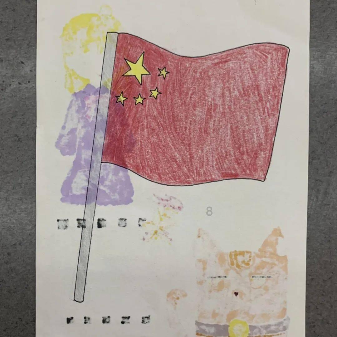 人气真的高！晚宴结束，C罗在护送下离开宴会厅